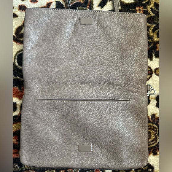 Tory Burch Tory Burch Leather Tassel Chain Shoulder Bag Leather Shoulder Bag 🌺 - Picture 10 of 10